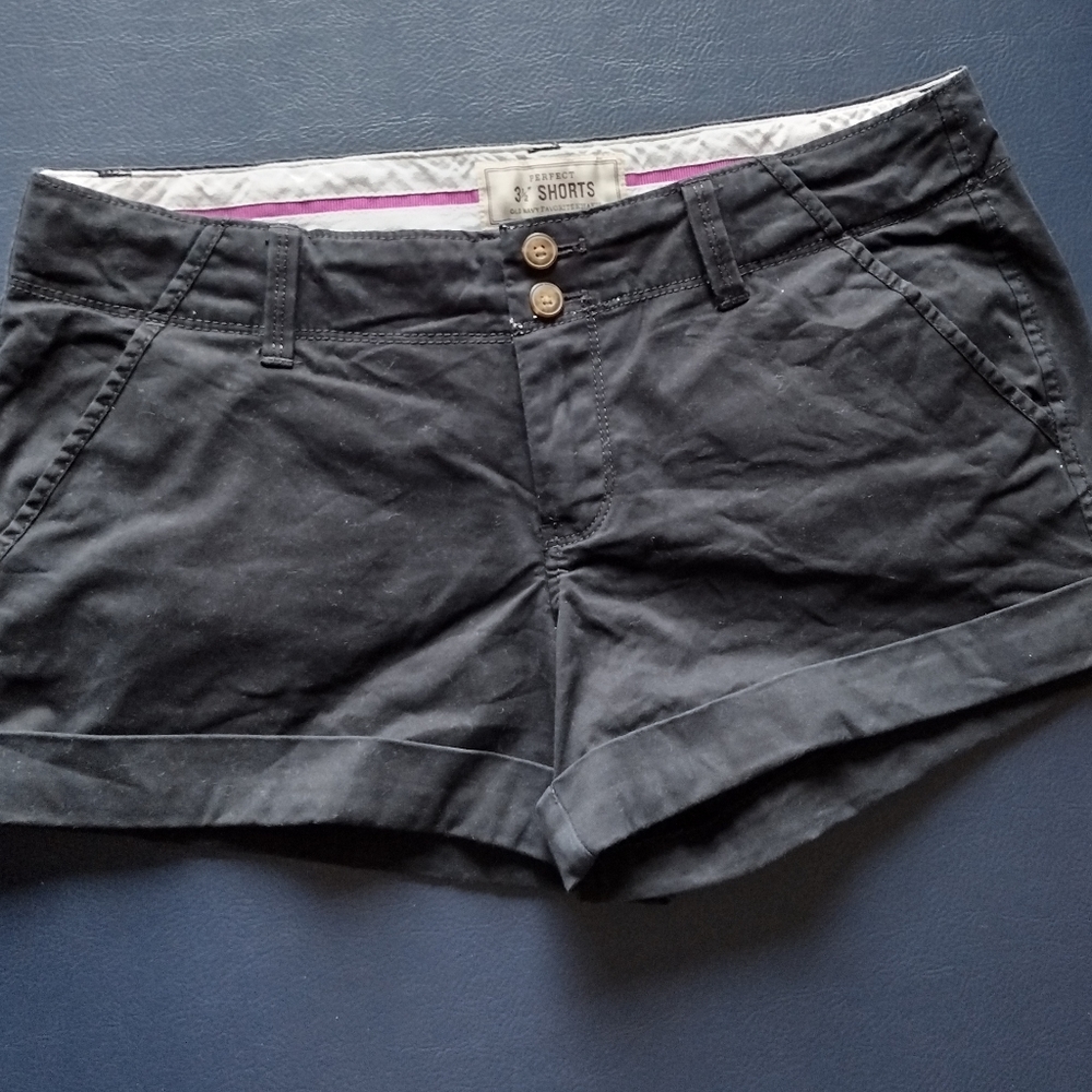 🌺OLD NAVY BLACK 3.5 INCH SHORTS